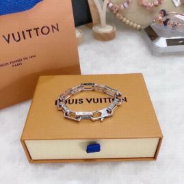 Picture of LV Bracelet _SKULVbracelet02cly410739